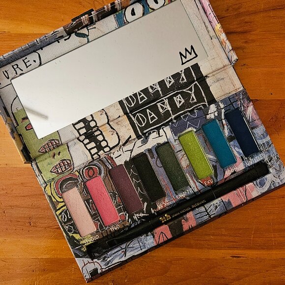 Urban Decay Jean Michel Basquiat Tenant Eyeshadow Palette - Picture 1 of 3